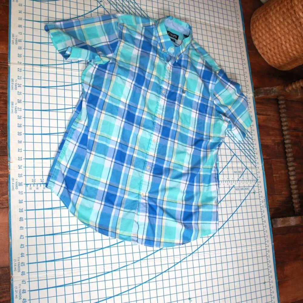 CHAPS Easy Care Short Sleeve Shirt, XL